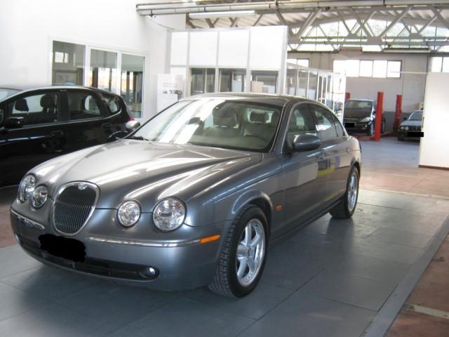 JAGUAR S-Type (X206) 2.7 diesel V6 cat Exec.