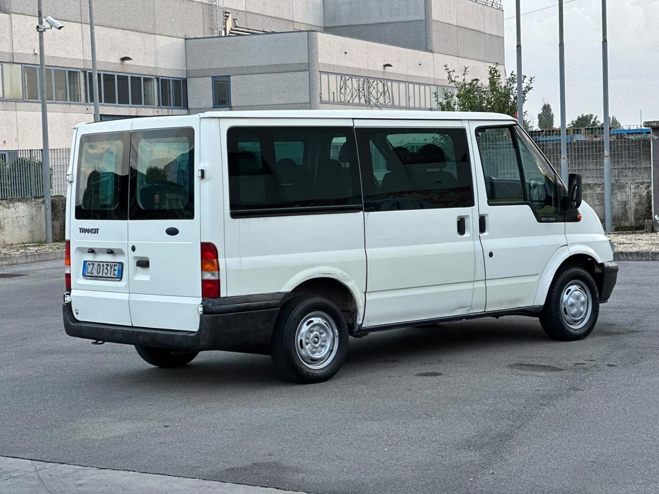 Ford Transit/Tourneo/Bus Transit 300S 2.2 TDCi/130 PC-TN Combi