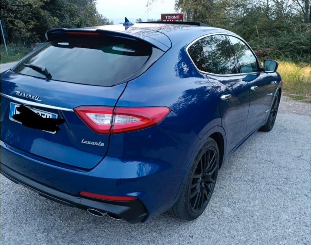 Maserati Levante V6 AWD Gransport