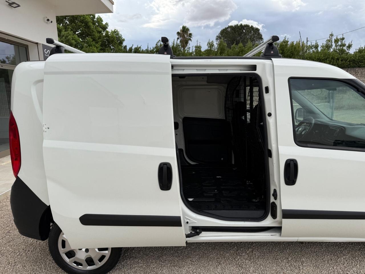 FIAT DOBLÒ MAXI 1.6 MJT 105cv Cargo MAXI Lamier 2 posti Autocarro IVA ESPOSTA