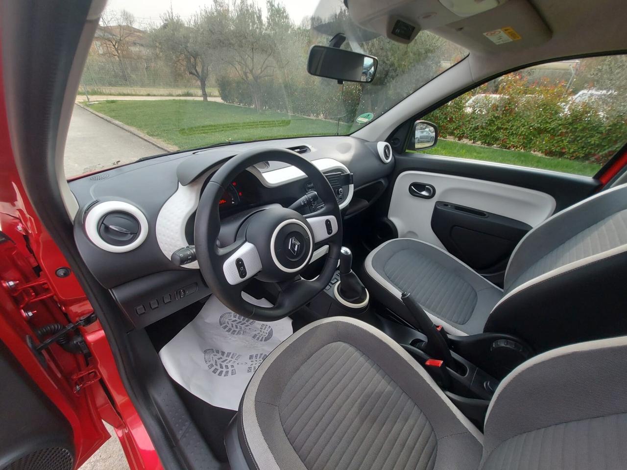 Renault Twingo SCe Experience 69CV -IN ARRIVO-