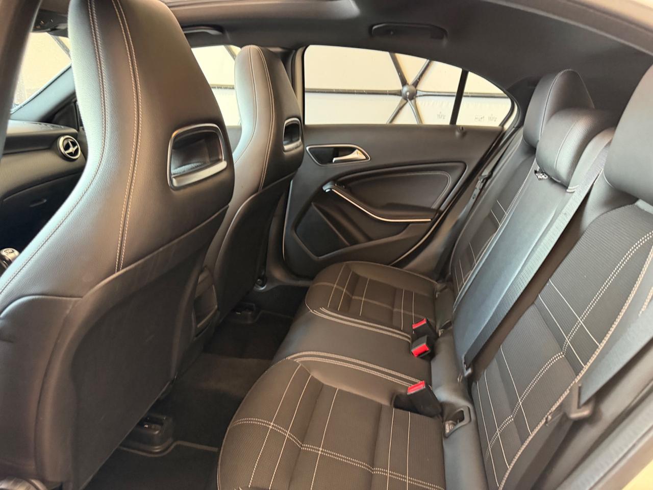Mercedes-benz A 180 d Premium