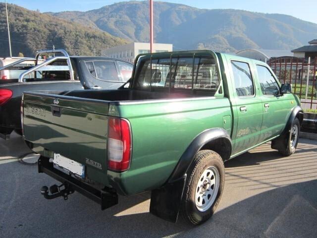 NISSAN NAVARA DOUBLE CAB NEOPATENTATI