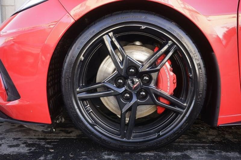 Chevrolet Corvette C8 Stingr. Chevrolet Corvette C8 Stingr. Corvette C8 V8 Coupe 2LT 360KW ANNO 2023