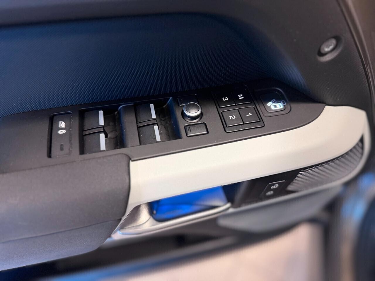 Land Rover Defender 110 2.0 SD4 240CV AWD Auto SE