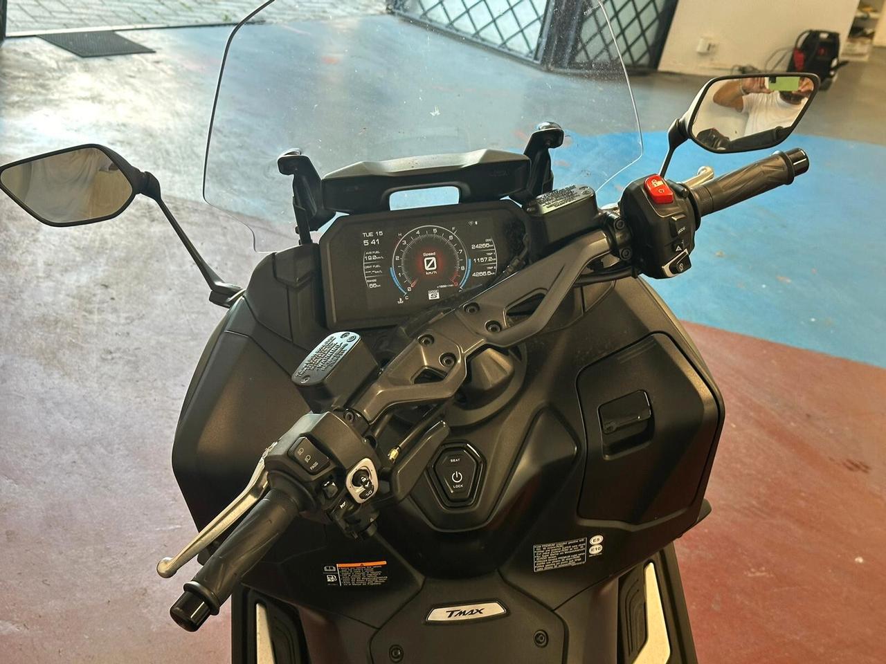 YAMAHA T-Max 560