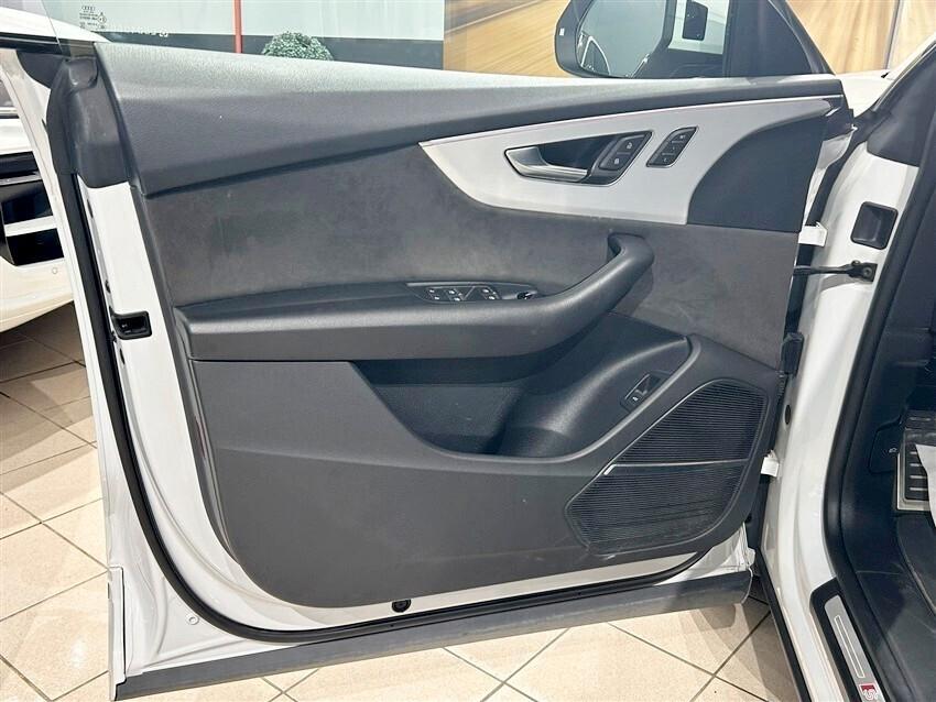 Audi Q8 50 TDI 286 CV quattro tiptronic Sport