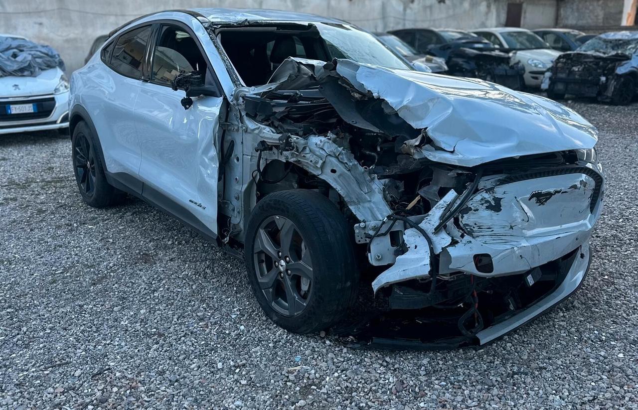 Ford Mustang Mach-E Elettrico Standard 269CV sinistrata incidentata
