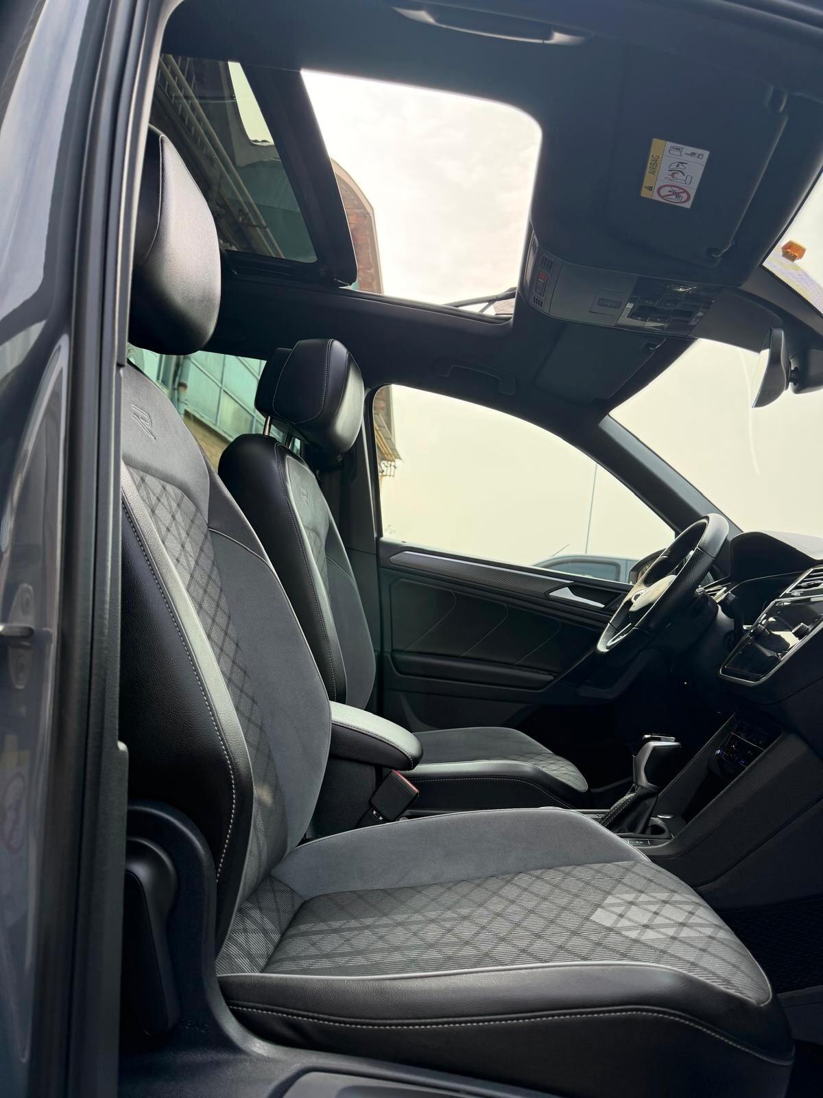 Volkswagen Tiguan 2.0 TDI 200 CV SCR DSG 4MOTION R-Line TETTO APRIBILE