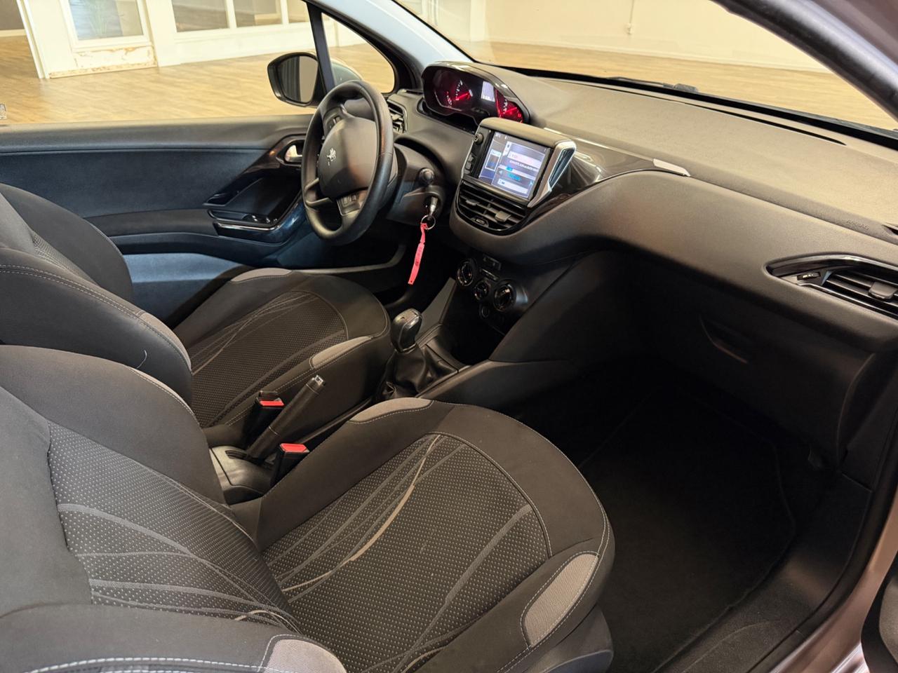 Peugeot 208 1.2 VTi Allure