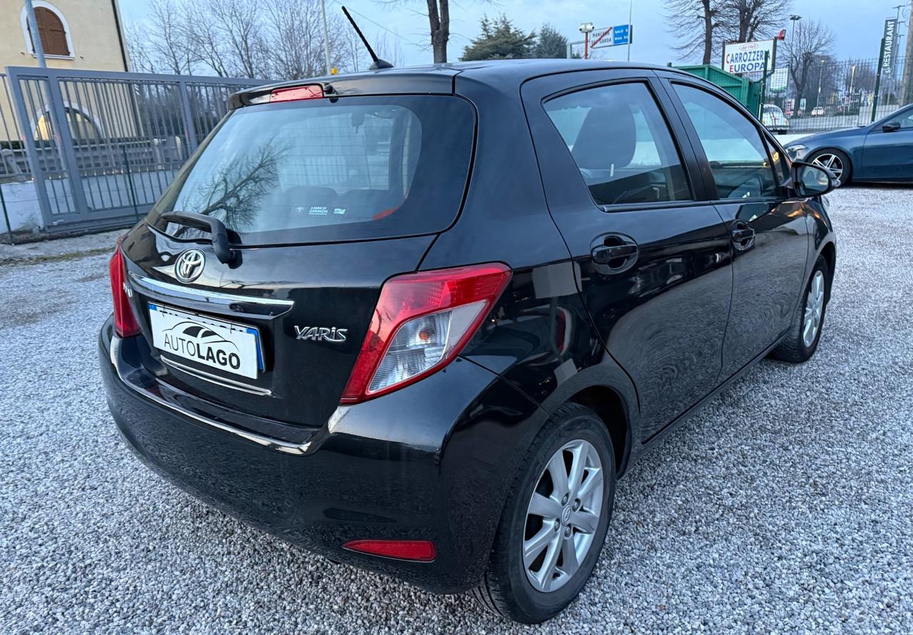 Toyota Yaris 1.0 5 porte Active