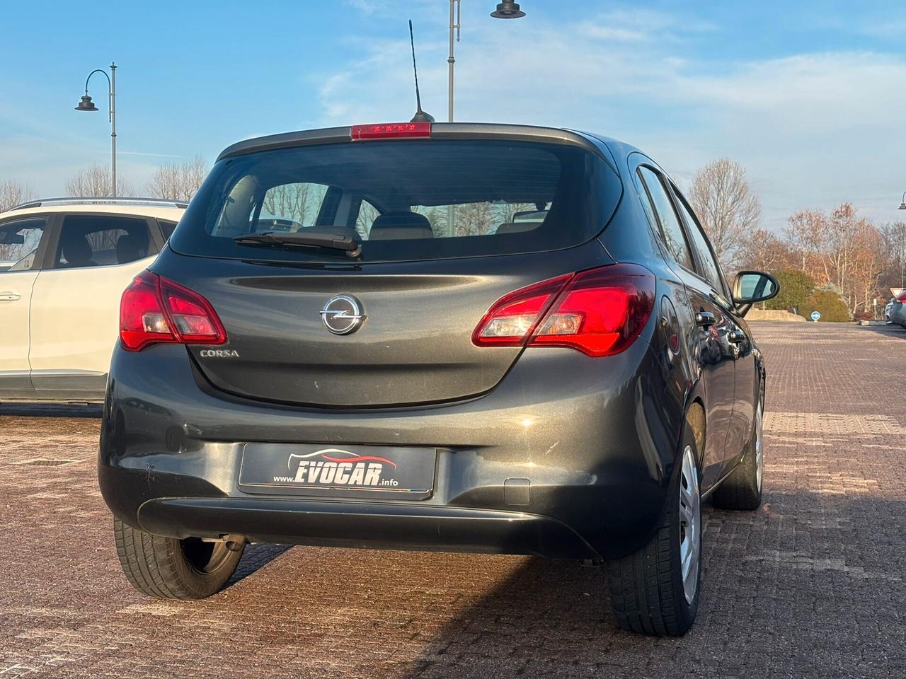 opel corsa benzina/gpl