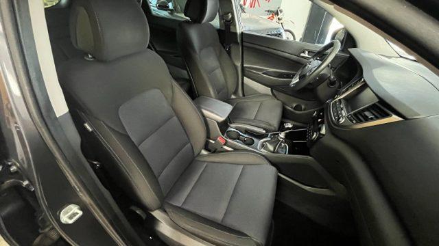 HYUNDAI Tucson 1.7 CRDi Comfort- DOPPIO TRENO DI GOMME