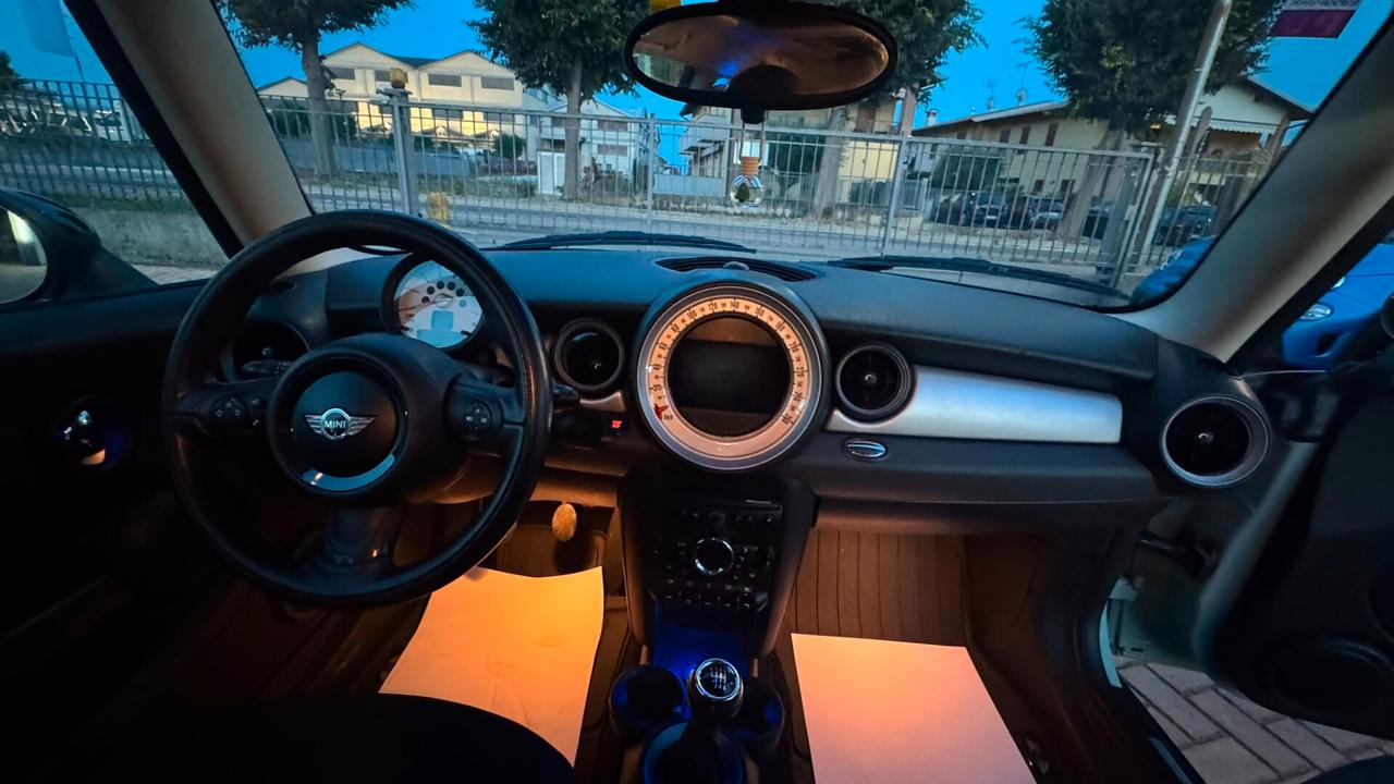 Mini 1.6 16V Cooper D