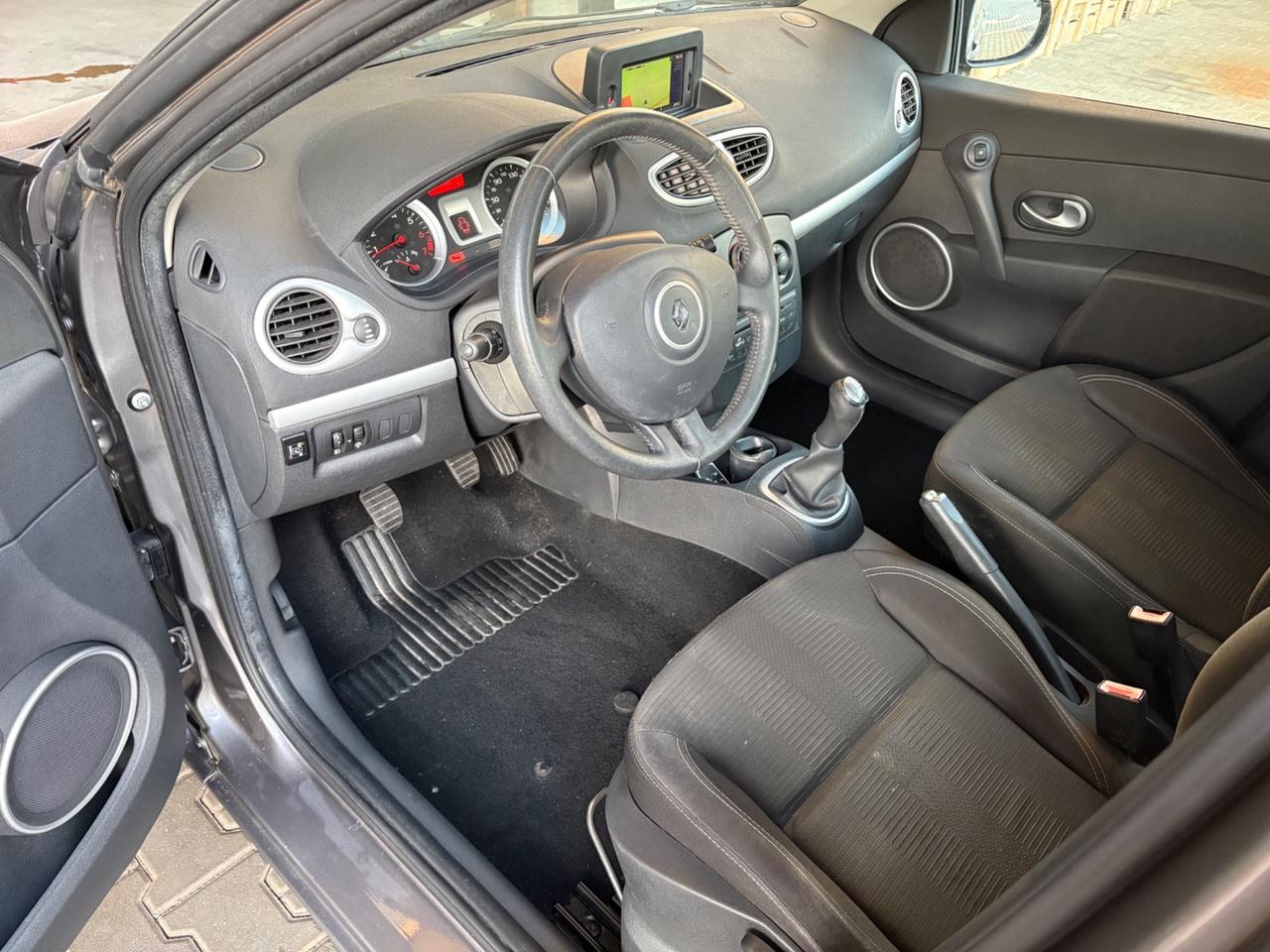 Renault Clio 1.2 16V 5 porte GPL Dynamique