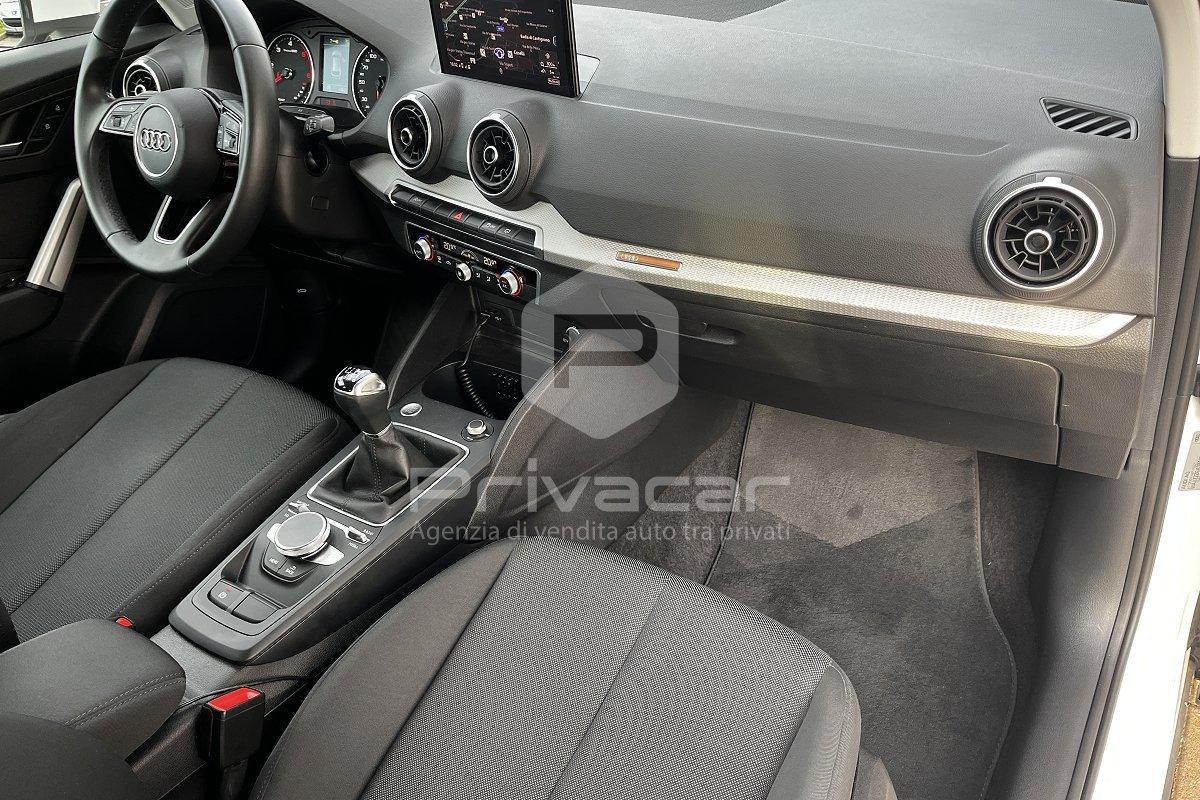 AUDI Q2 30 TDI Business