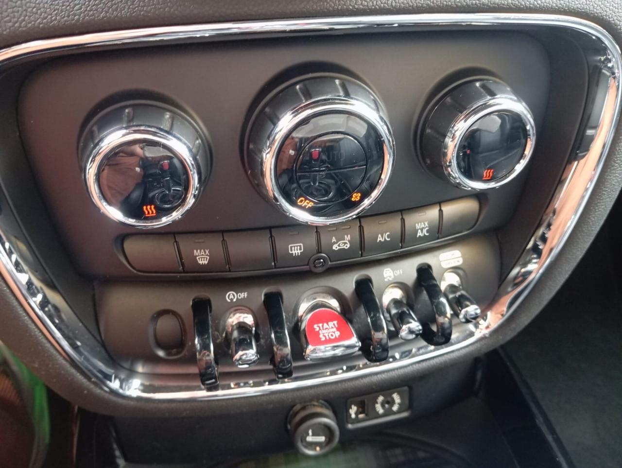 Mini Cooper D Clubman 1.5 One Business Automatica