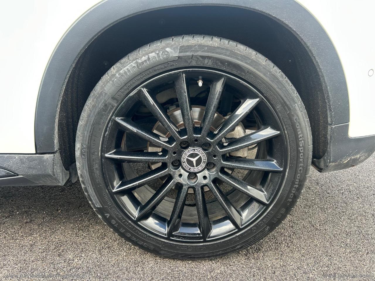 MERCEDES-BENZ GLA 200 d Automatic Premium NIGHT EDITION