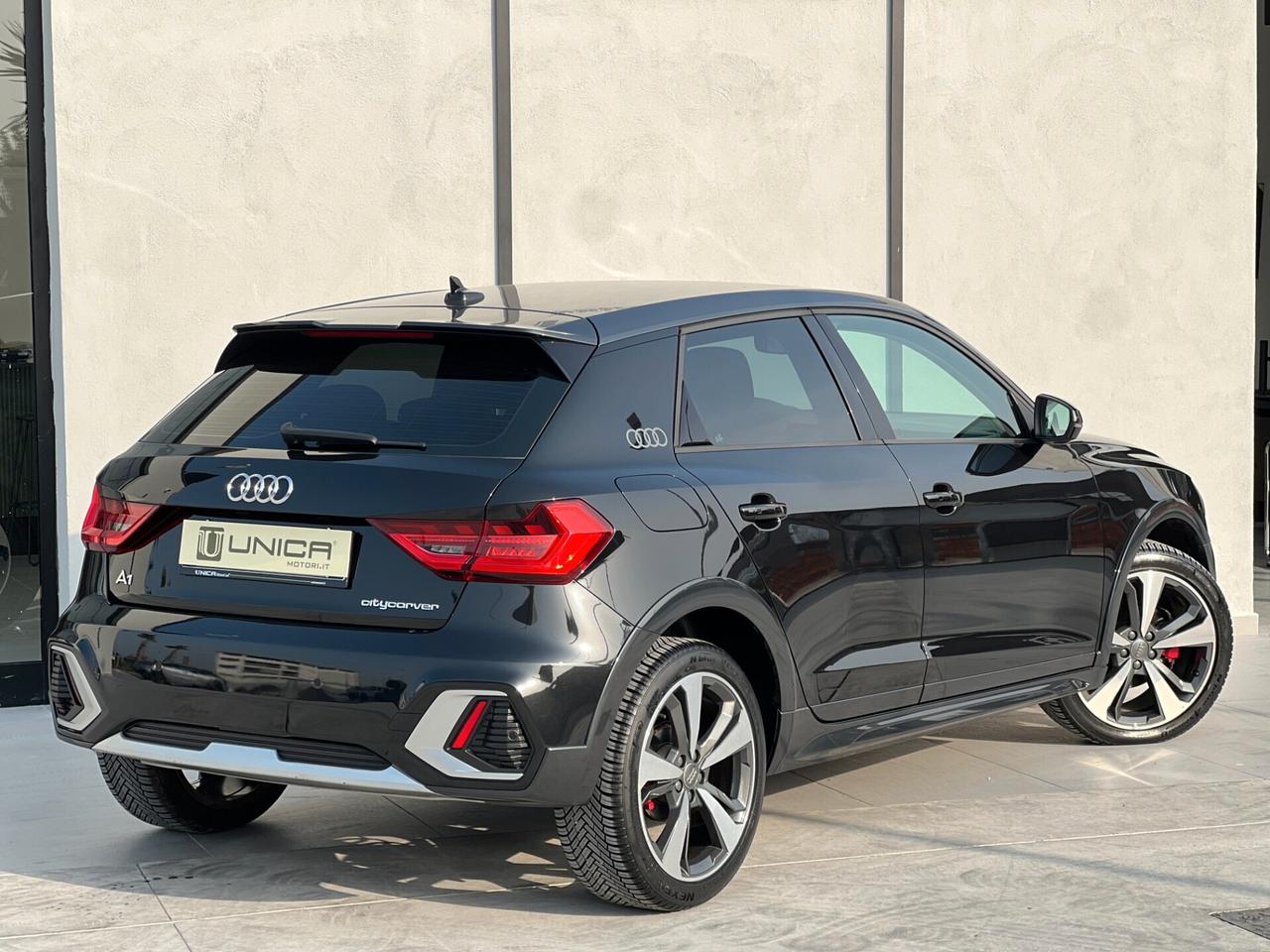 Audi A1 citycarver 30 1.0 116cv TFSI S tronic IVA ESPOSTA UNICO PROPRIETARIO