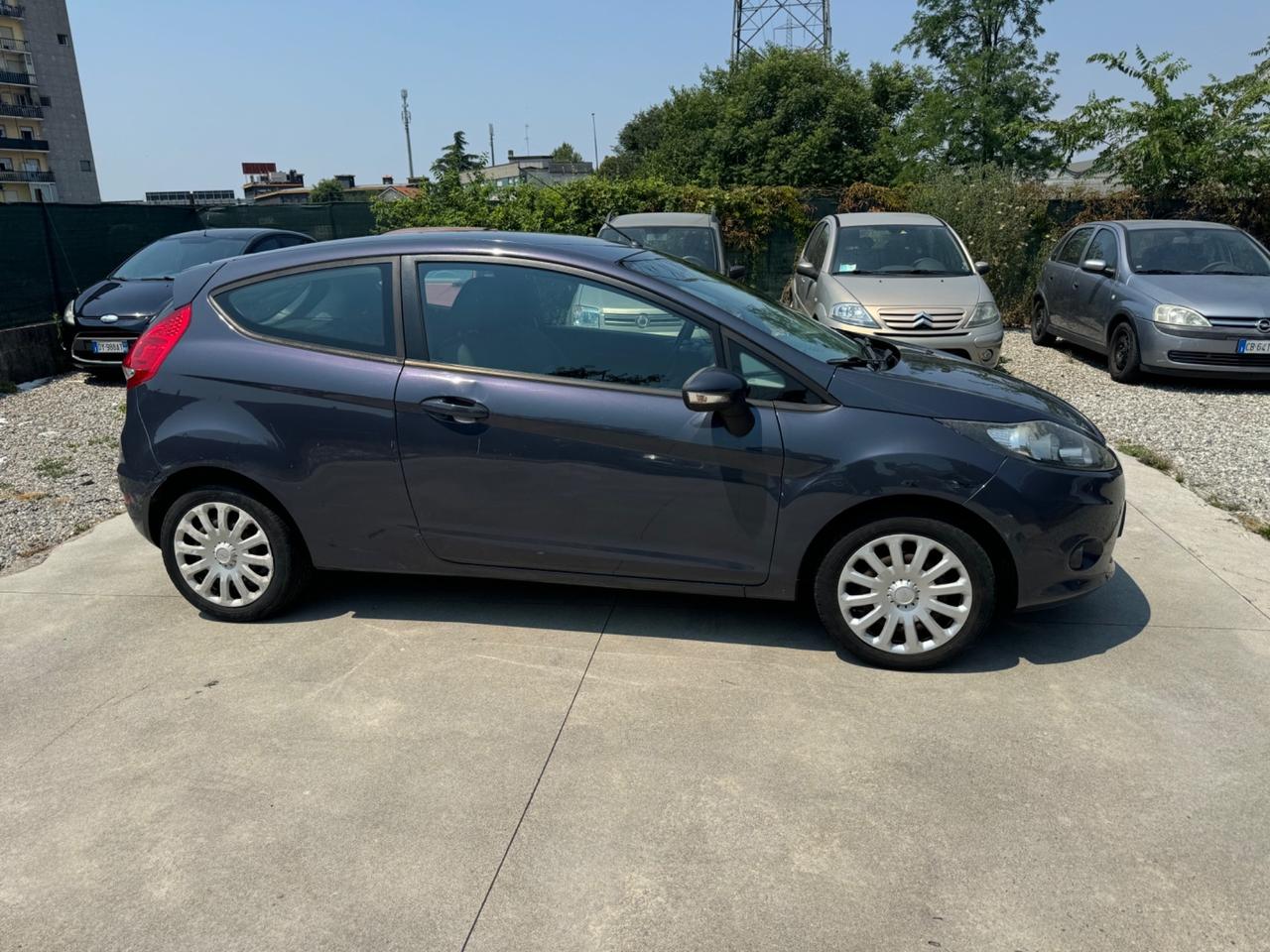 Ford Fiesta 1.4 3 porte Bz.- GPL Titanium