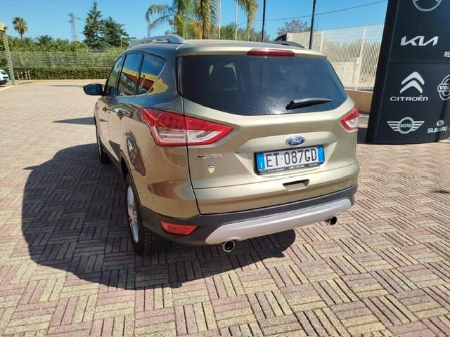 Ford Kuga 2.0 TDCI 140 CV 4WD Titanium