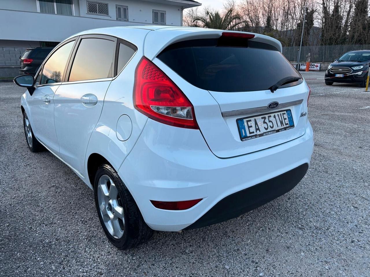 Ford Fiesta TITANIUM 1.4 GPL 5 porte - 2010