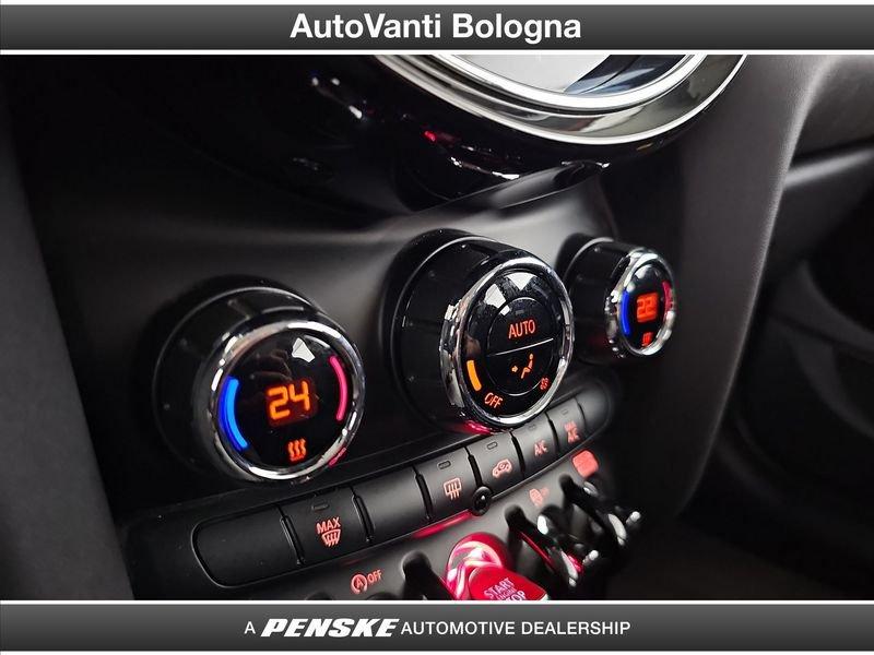 MINI Mini 5 porte Mini 5p 1.5 Cooper Essential auto