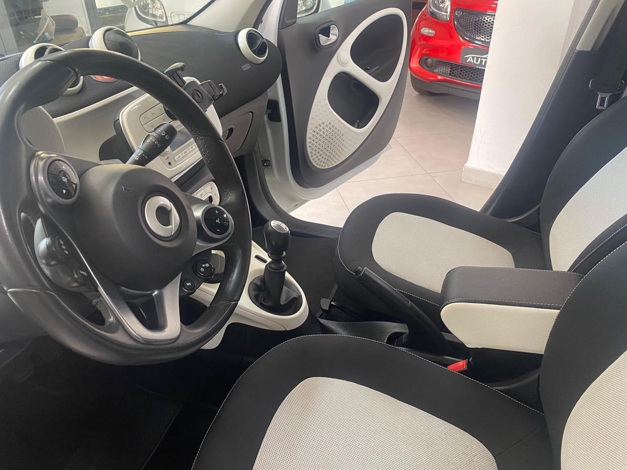 Smart ForFour 70 1.0 Passion