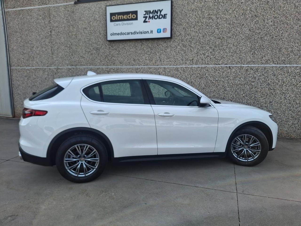 Alfa Romeo Stelvio 2.2 Turbodiesel 160 CV AT8 RWD Business