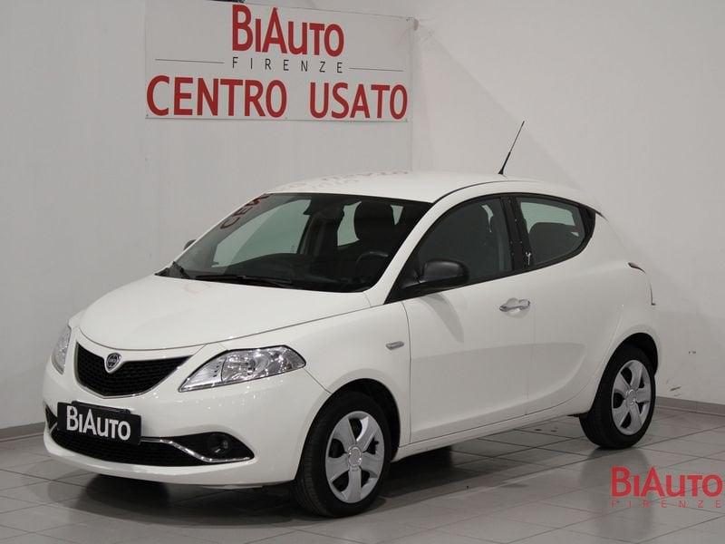 Lancia Ypsilon 1.3 MJT 16V 95 CV 5 porte S&S Silver