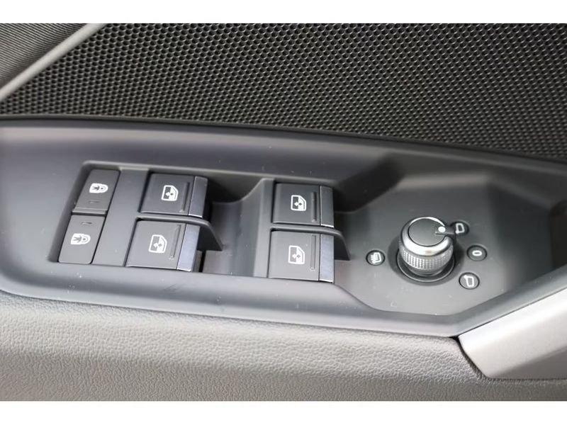 Audi A3 A3 SPB 35 TDI S tronic S line edition SONOS 18" Black Pack