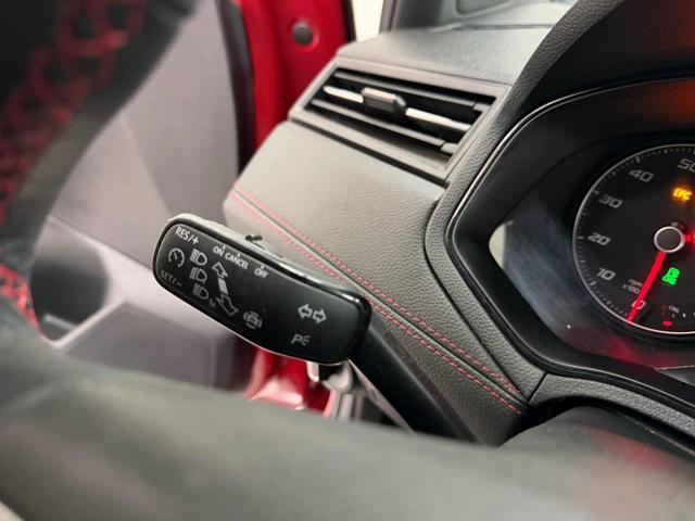 SEAT Arona 1.0 TGI FR