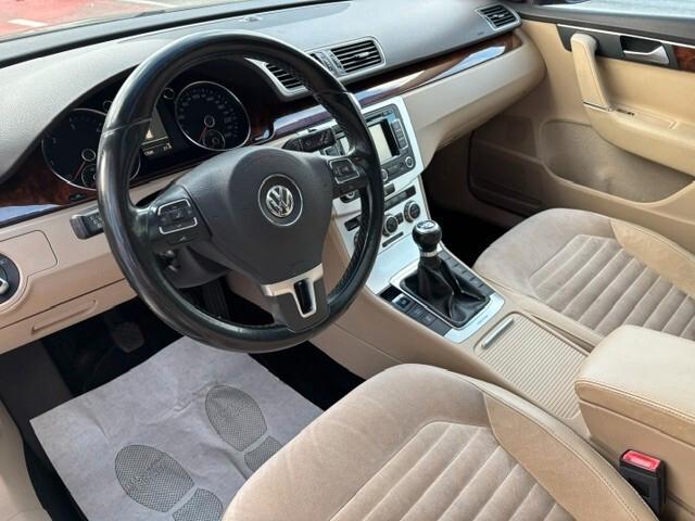 Volkswagen Passat Var. 2.0 TDI Highline 4 Motion .
