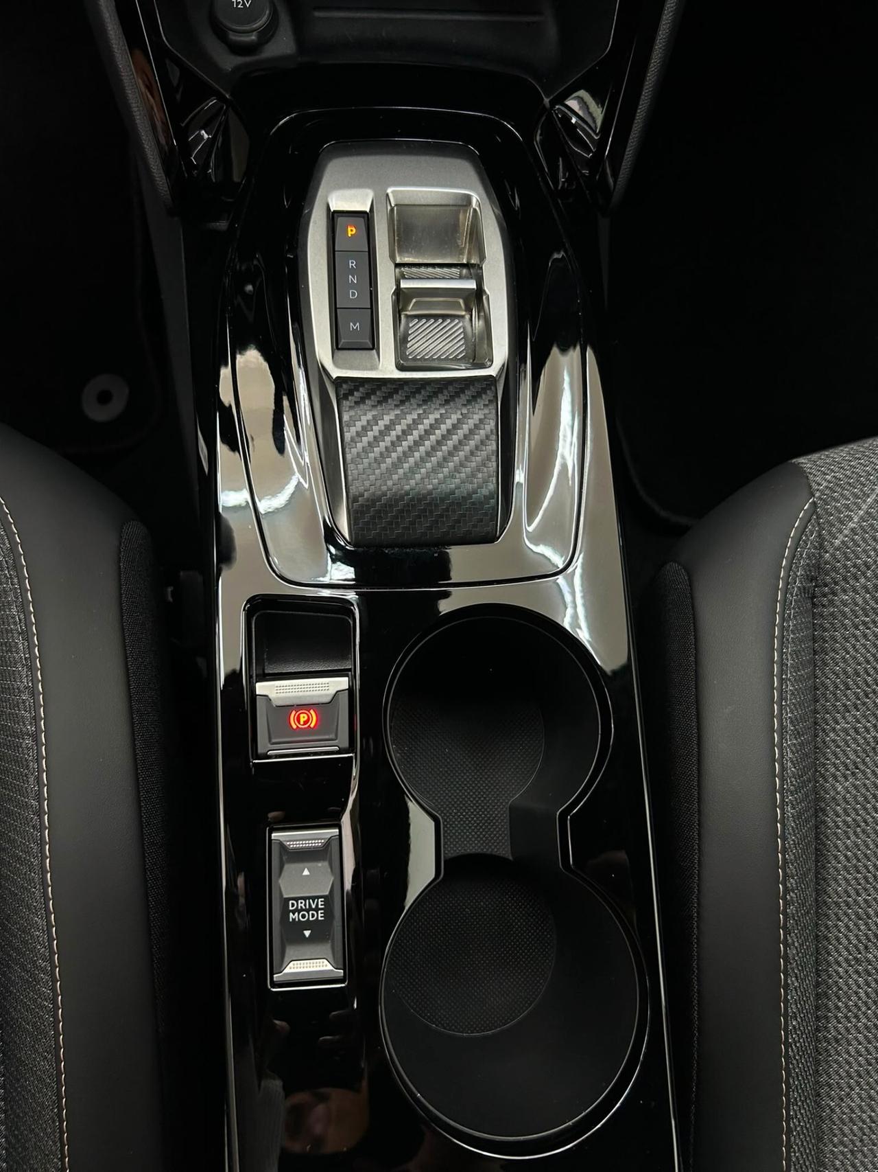 Peugeot 2008 PureTech 1.2 Benzina 130 cv S&S EAT8 Allure