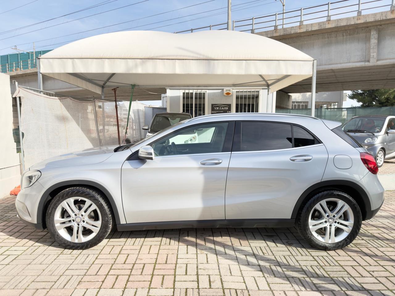 Mercedes GLA 180 d Sport - GARANZIA