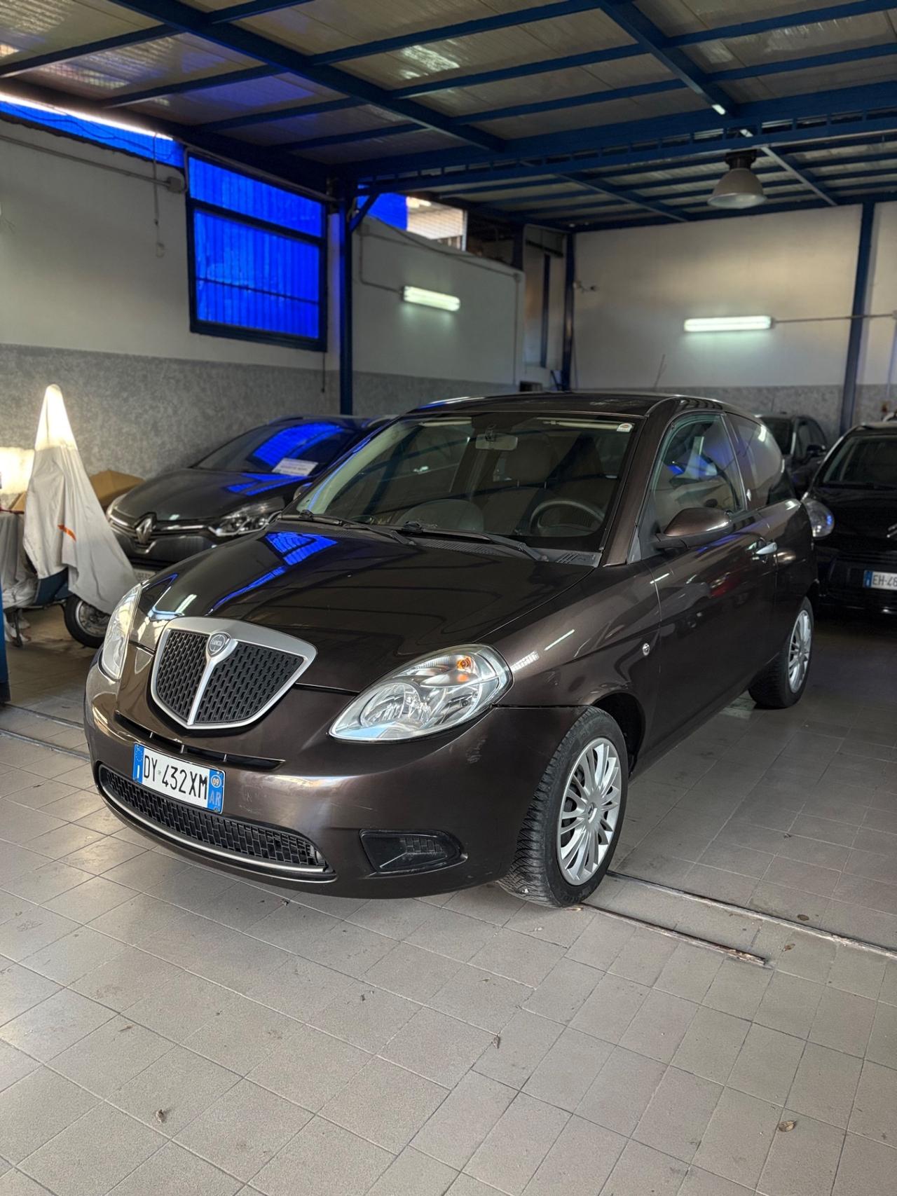 Lancia Ypsilon 1.4 Oro Ecochic GPL