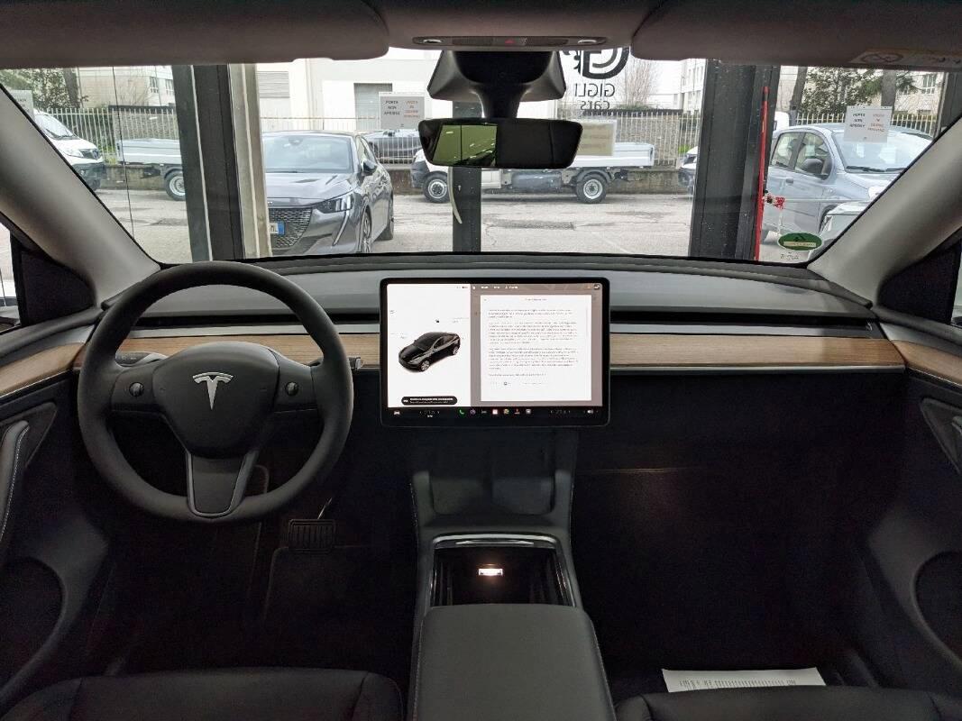 Tesla Model Y 440 cv, AWD, Tetto Panoramico, Autonomia WLTP 533km, 0-100km h 5.0 sec