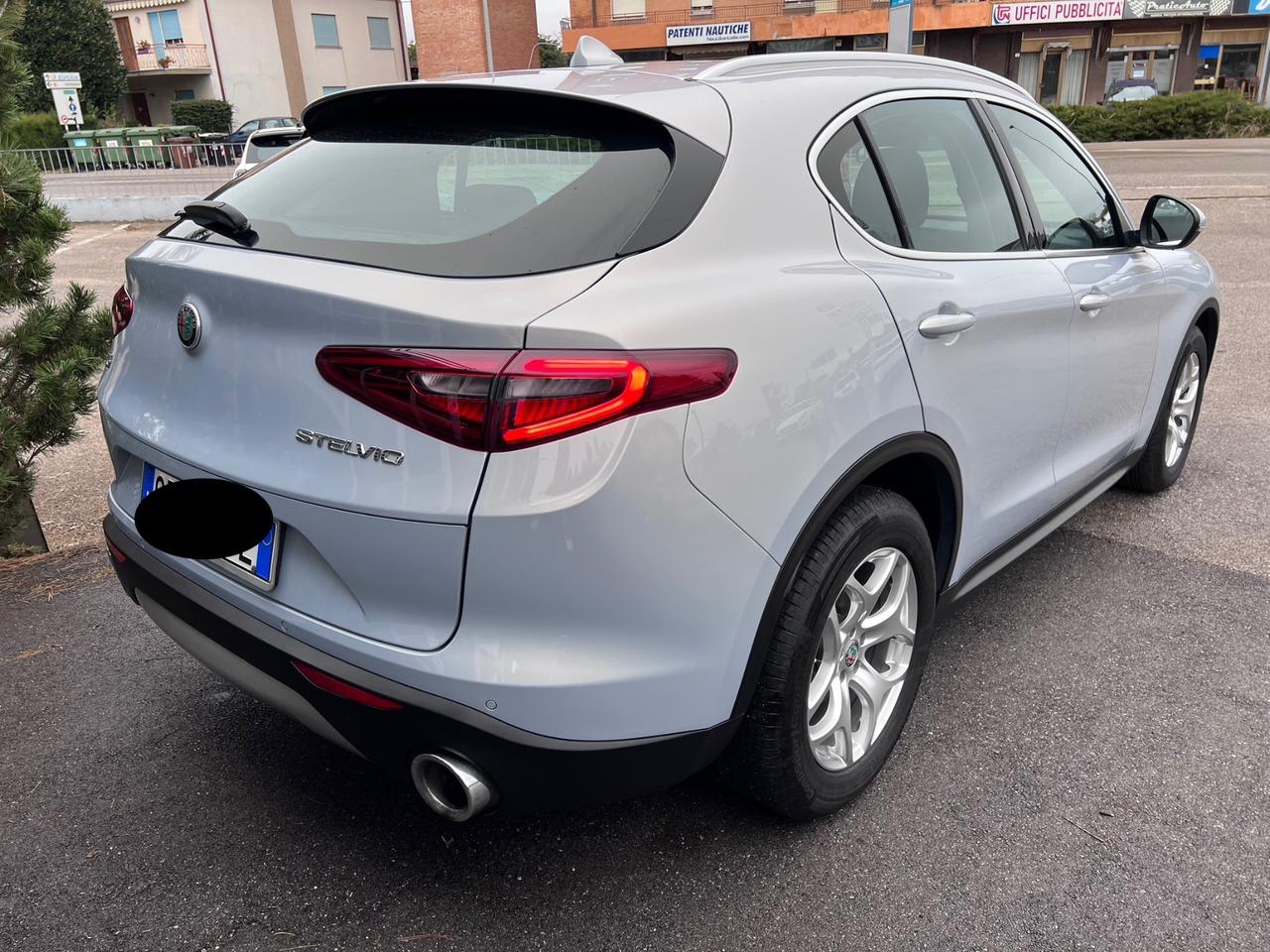 Alfa Romeo Stelvio 2.2 Turbodiesel 190 CV AT8 Q4 Executive Sport Pack