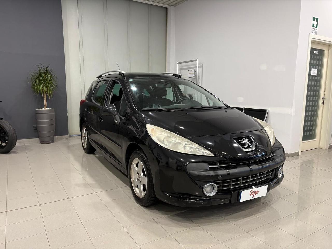 Peugeot 207 Station Wagon 1.4 vti 16v XS Ciel