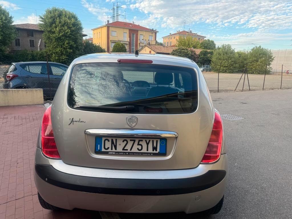 Lancia Ypsilon 1.2 16V Oro 120000km