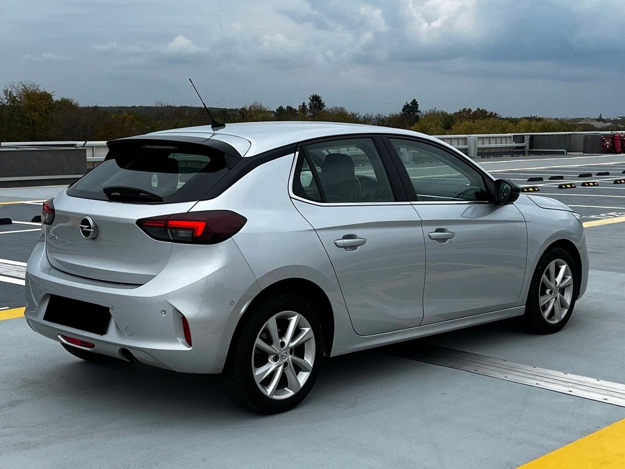 Opel Corsa 1.2 100 CV Design & Tech