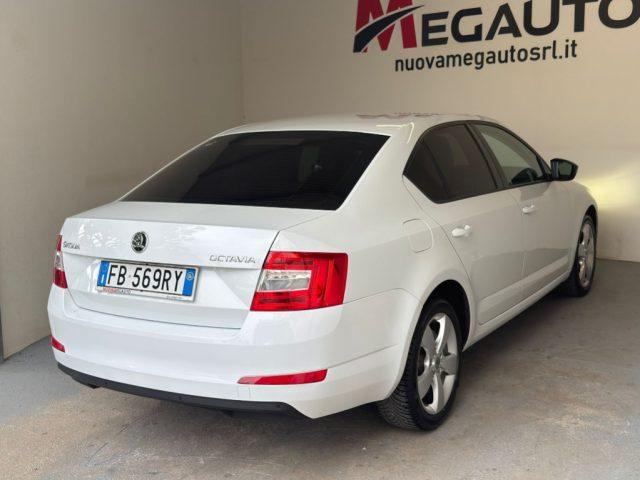 SKODA Octavia 1.6 TDI CR 110 CV DSG Executive