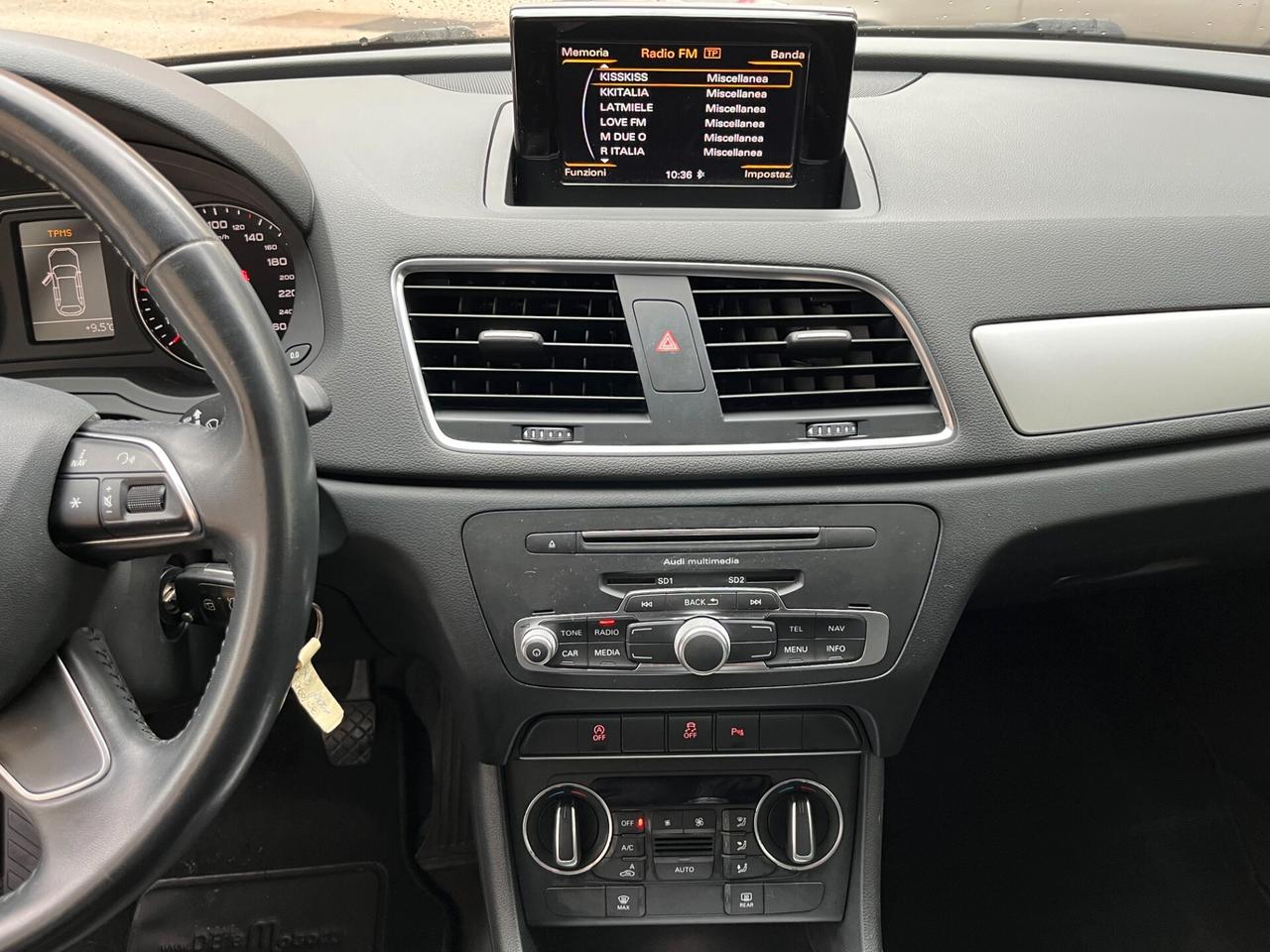 Audi Q3 2.0 TDI 120 CV Business