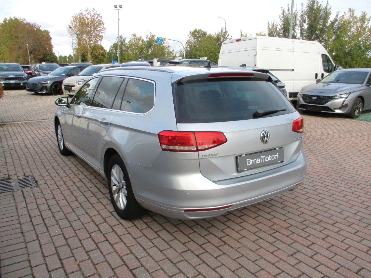 Volkswagen Passat Variant 2.0 tdi Business 150cv dsg NAVI/ACC/SediliRisc