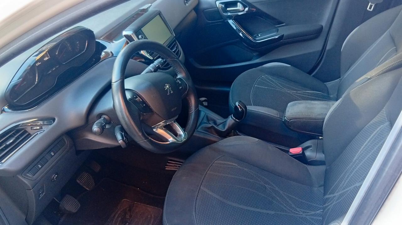 Peugeot 208 1.4 VTi 95 CV 5p. GPL Distr a catena Nuova
