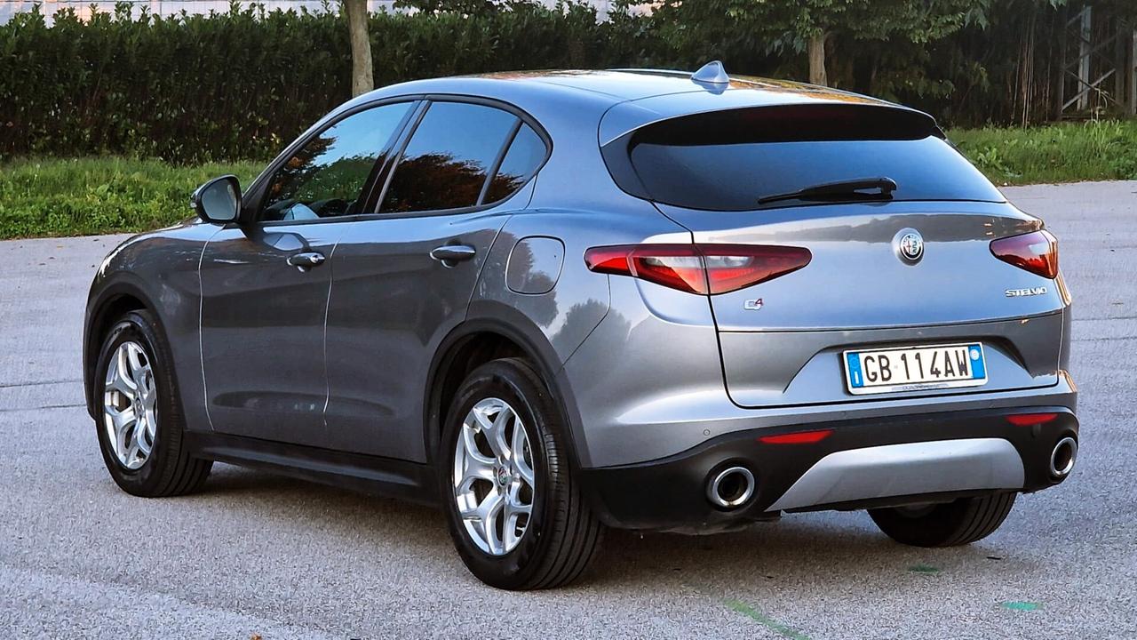 Alfa Romeo Stelvio 2.2 Turbodiesel 190 CV AT8 Q4