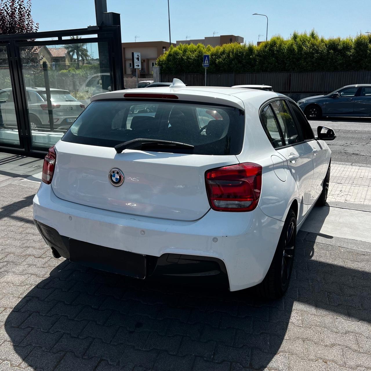 Bmw 114 114d 5p. Unique