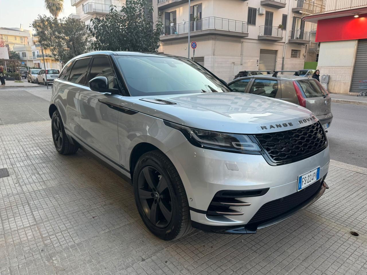Land Rover Range Velar 2.0D I4 240 CV R-Dynamic HSE