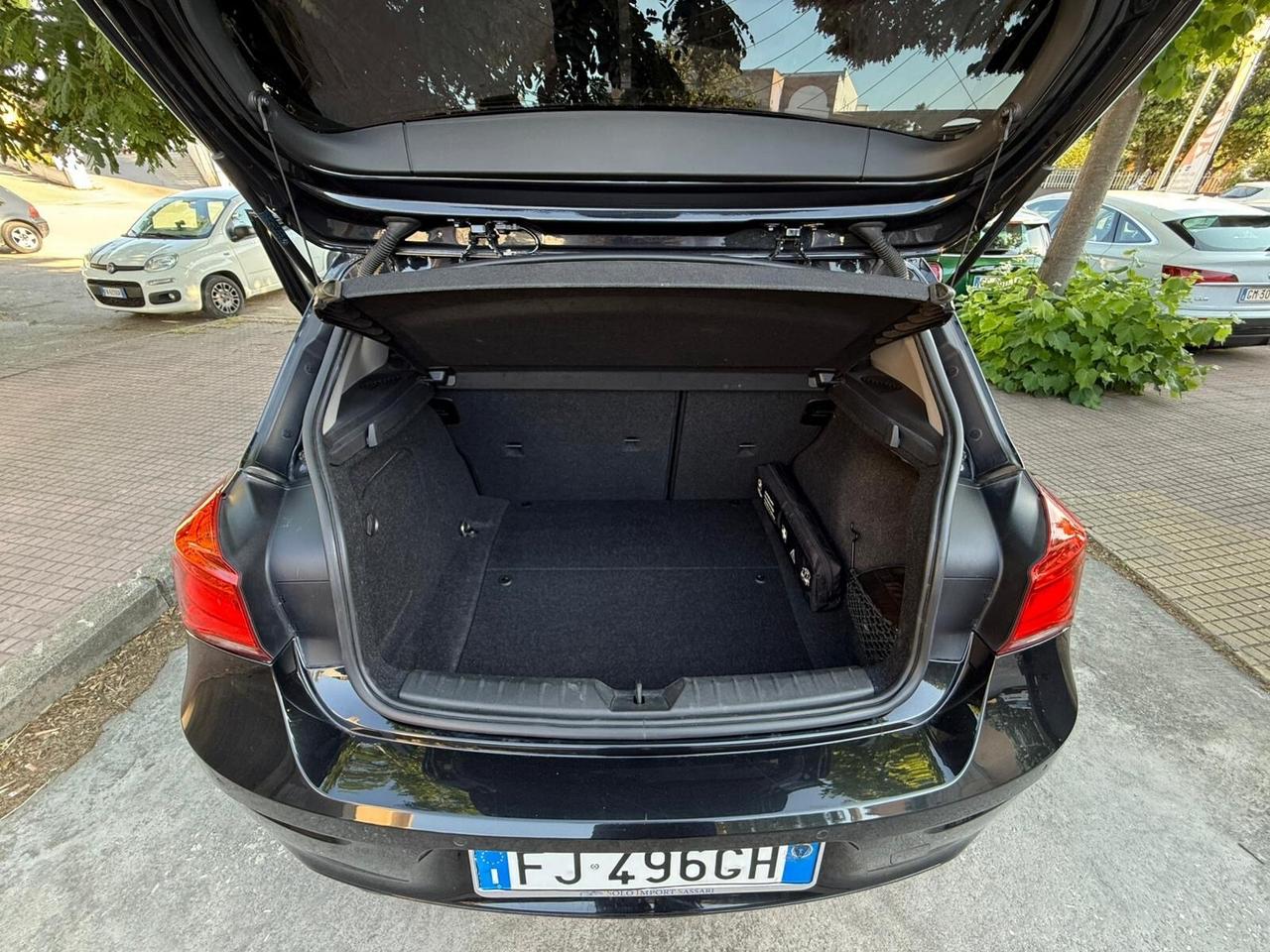 Bmw 118d 5p. Urban