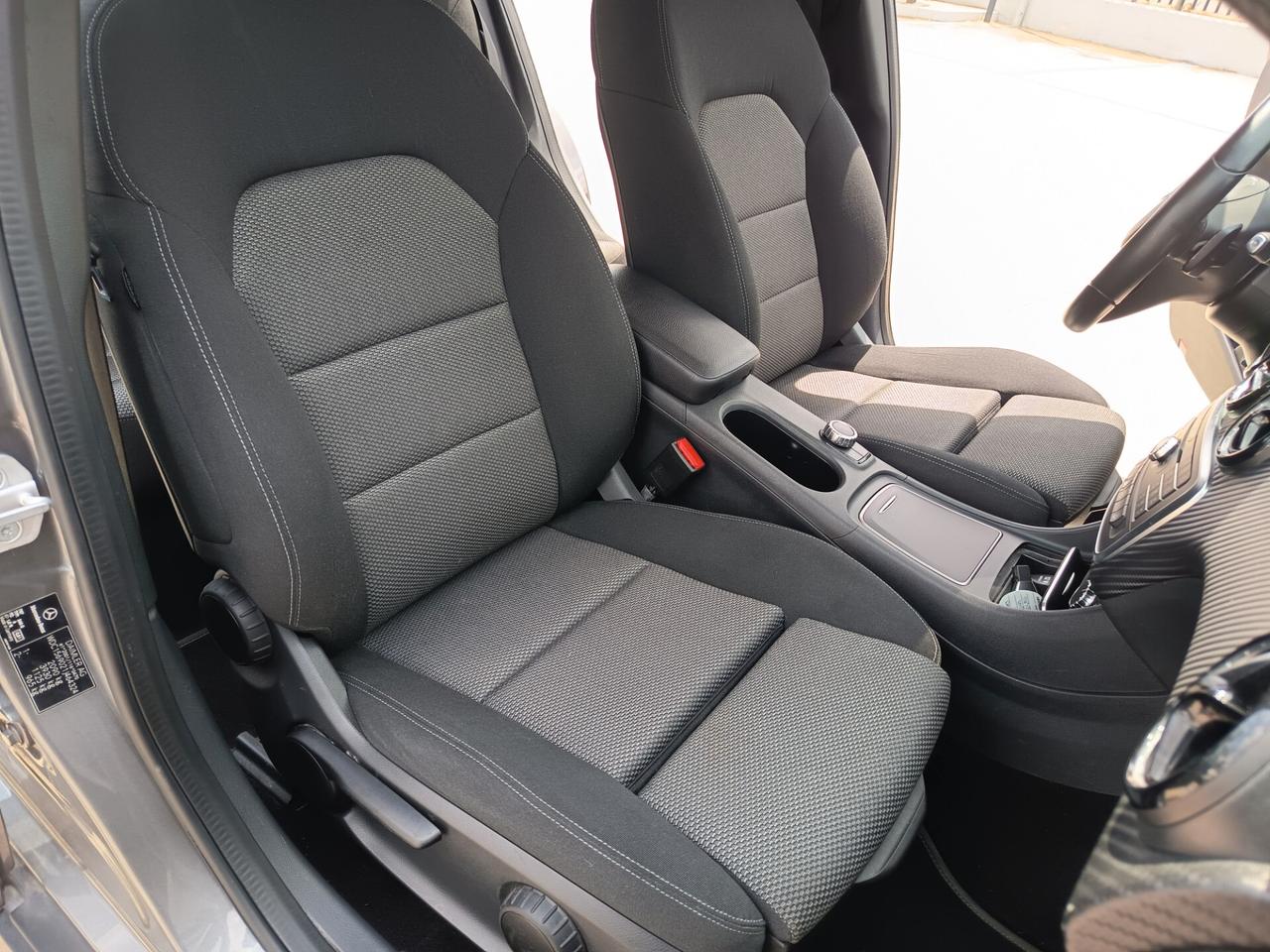 Mercedes-benz GLA 200 d Automatic 4Matic Business